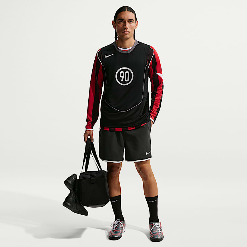 England x Palace Men's Academy Pro Short-Sleeve Soccer Top. Nike.com